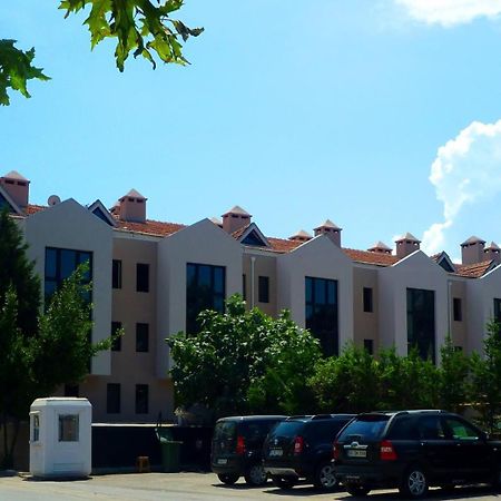 Montania Town Hotel Mudanya Bagian luar foto