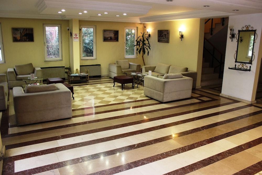Montania Town Hotel Mudanya Bagian luar foto