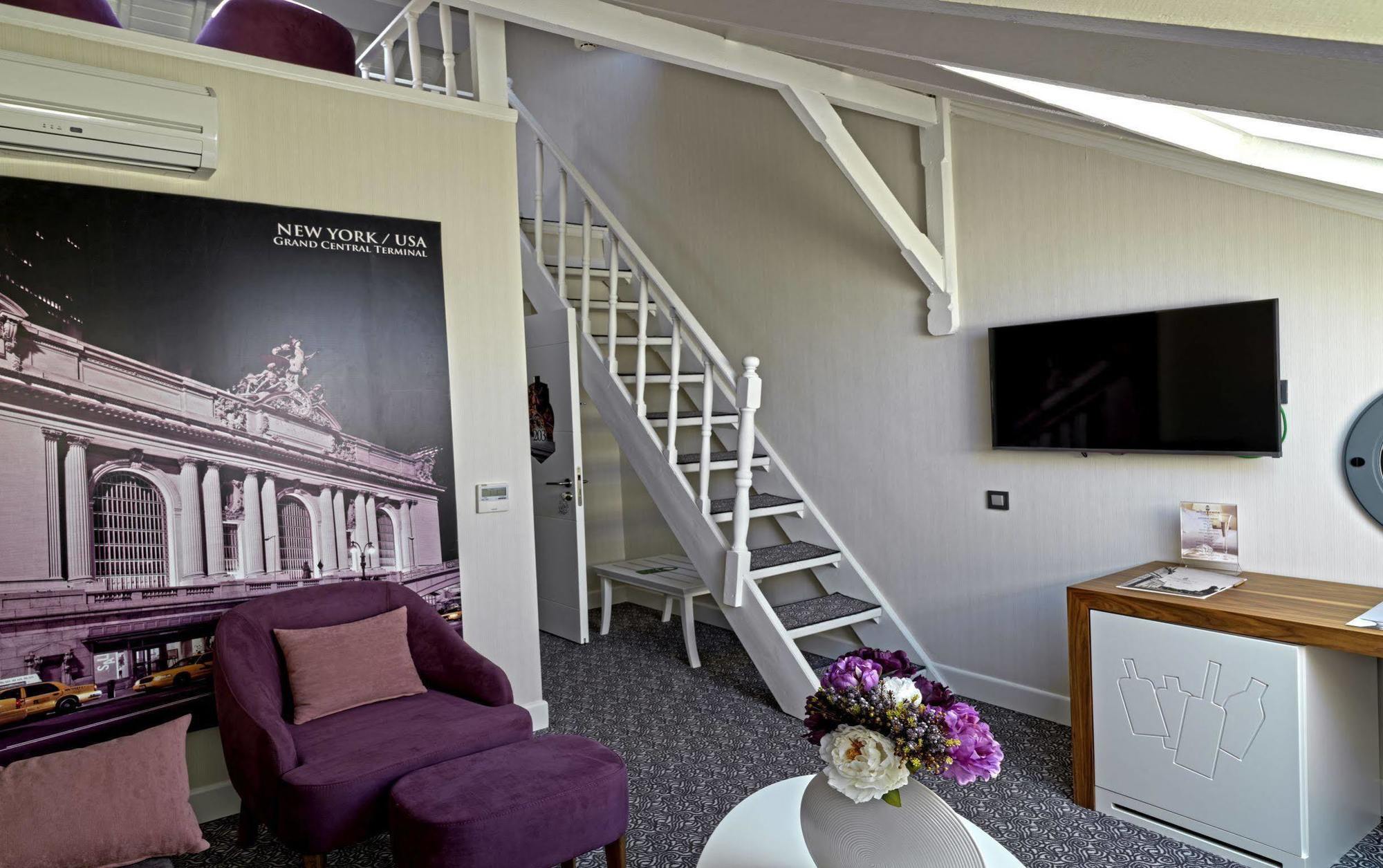 Montania Town Hotel Mudanya Bagian luar foto